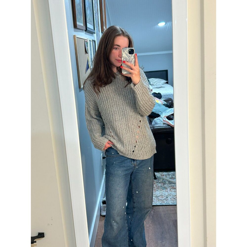 American Eagle Sweater